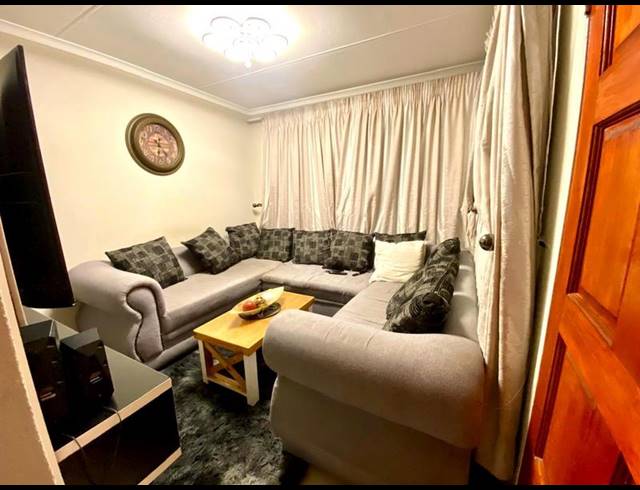 3 BEDROOM PROPERTY TO RENT IN KAGISO